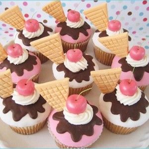 Meet your Posher, Antoinette